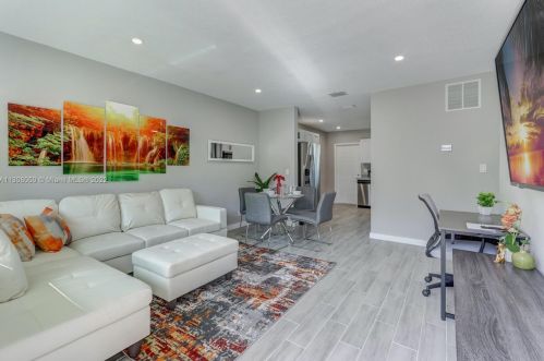 262 12th St, Delray Beach FL  33444-2916 exterior