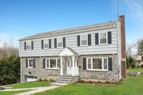 15 Thelma Pl, White Plains NY  10605-3808 exterior