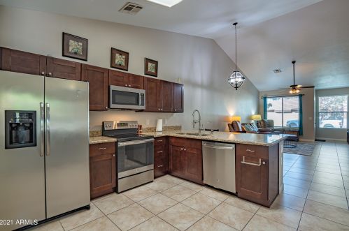 111 Concord St, Gilbert AZ  85234-5921 exterior