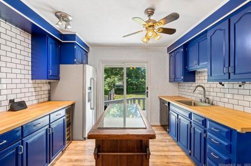 134 Morningside Dr, Bristol CT  06010-4546 exterior