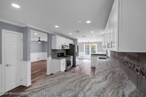 2 Taylor Ct, Lakewood NJ  08701-7317 exterior