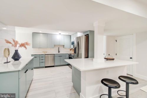 4624 Asbury Pl, Washington DC  20016-4325 exterior