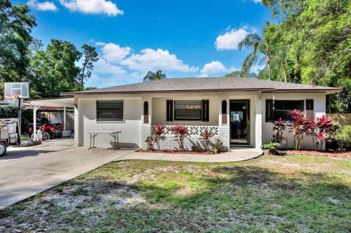 31117 Pocono St, Mount Plymouth FL  32776-8727 exterior