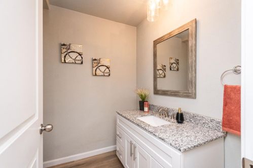 7434 Ranch Ave, Citrus Heights CA  95610-7462 exterior