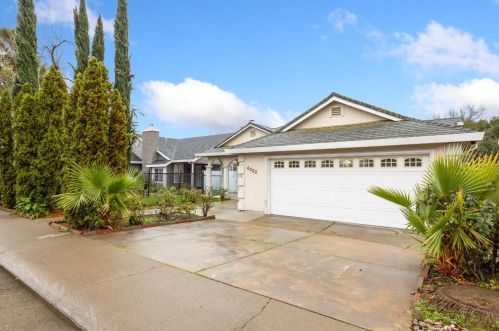 6020 Stonehand Ave, Citrus Heights, CA 95621-0951
