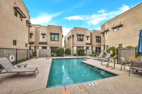 8340 Mcdonald Dr, Scottsdale AZ 85250-6220 exterior