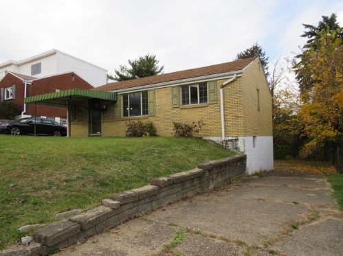 637 Larose St, Pittsburgh, PA 15226-1119