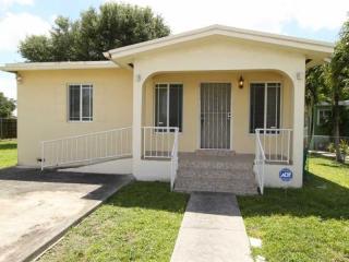 1332 69th Ave, Miami, FL 33144-5543