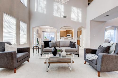 809 Linden Dr, Burleson, TX 76028-7017