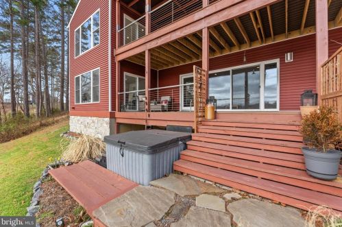 24234 Lands End Dr, Madison Mills VA  22960-3543 exterior