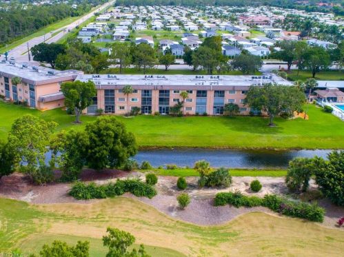 5635 Rattlesnake Hammock Rd, Naples FL  34113-3572 exterior