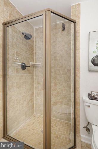 6610 Jenny Dee Pl, Springfield VA exterior