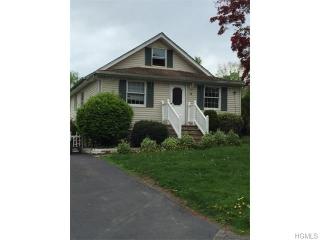 8 Cedar Ave, Orangeburg, NY 10962-2804