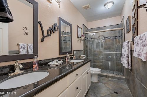 7002 Lone Cactus Dr, Glendale AZ 85308-9508 exterior