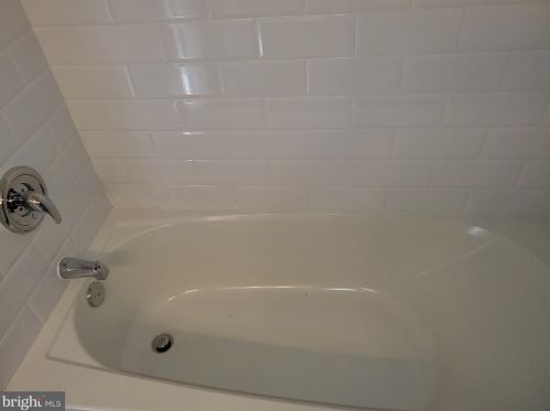 100 Echohill Ln, Willingboro NJ  08046-2206 exterior