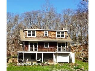 306 Cove Rd, Stonington, CT 06378-2303
