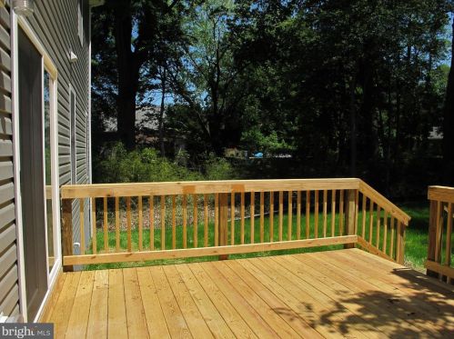 61 Lee St, Montross VA  22520-2776 exterior