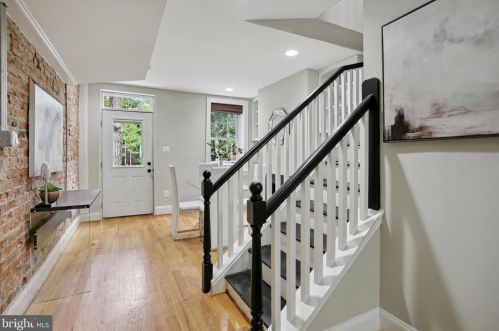 236 Warren St, Washington, DC 20002-6430