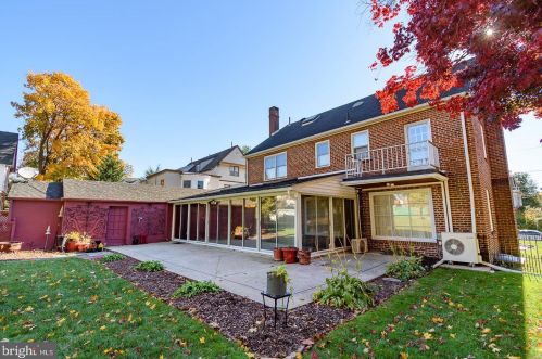 556 Leverington Ave, Philadelphia PA 19128-3314 exterior