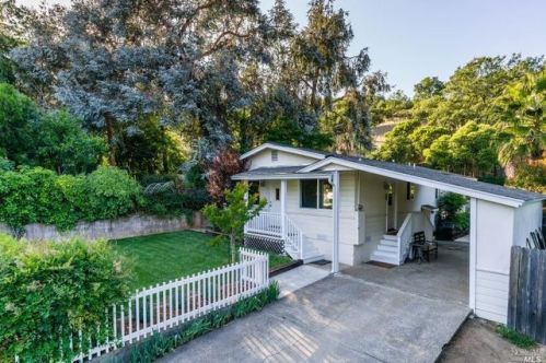 532 Redwood Ave, Ukiah, CA 95482-5644