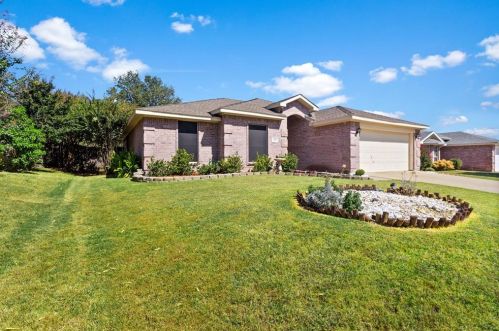 309 Lake Wichita Dr, St Paul, TX 75098-4891
