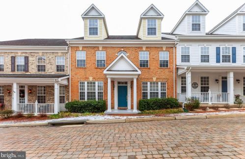 13771 Ulysses St, Woodbridge, VA 22191-5412