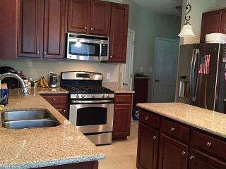 1241 Front St, Virginia Beach VA  23455-3881 exterior