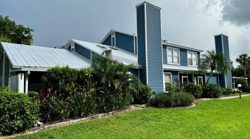 3379 Timberwood Cir, Naples, FL 34105-5611