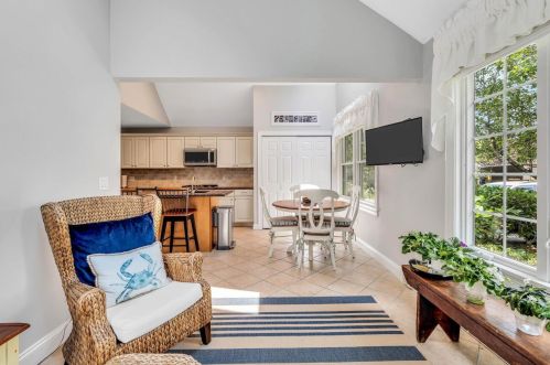 26 Gold Leaf Ln, Mashpee MA 02649-3556 exterior