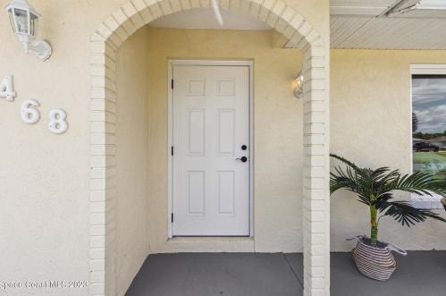 468 Tulip Dr, Sebastian FL  32958-5564 exterior