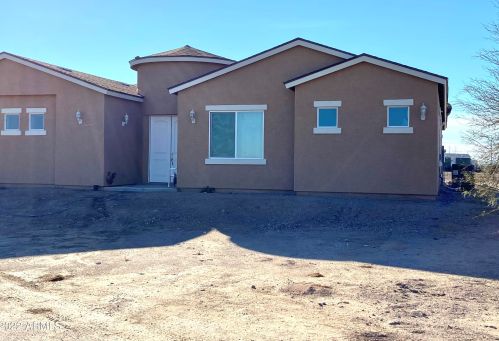 36843 Indian School Rd, Tonopah AZ  85354-8085 exterior