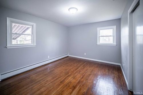 331 Haven Ave, Scotch Plains NJ  07076-1107 exterior