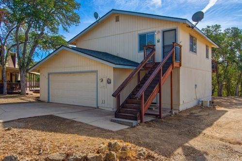 2326 Ridge Rider Rd, Lake Nacimiento, CA 93426-9645
