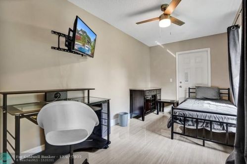 9620 26th Ct, Hollywood FL  33024-8519 exterior