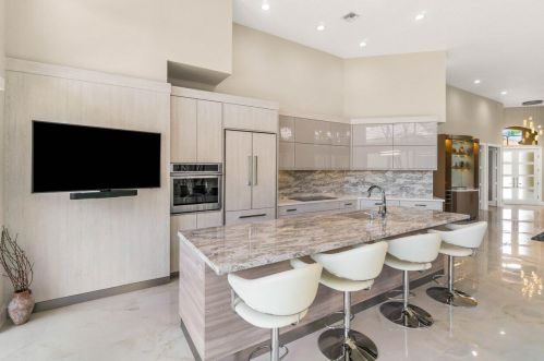 16886 Knightsbridge Ln, Delray Beach, FL 33484-6993