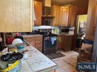 183 Park St, East Orange NJ  07017-1817 exterior