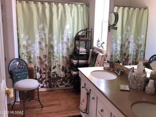 2803 Desert Hawk Pl, Tucson AZ  85713-4388 exterior