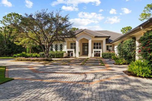 2415 Indian Pipe Way, Naples, FL 34105-3022