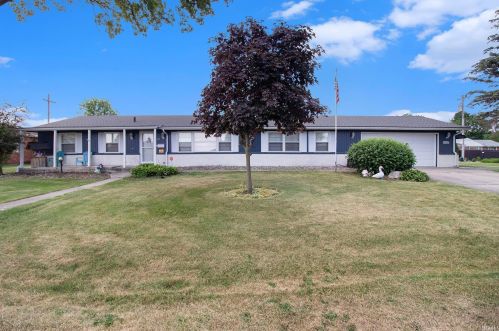 717 12th St, Mishawaka, IN 46544-5411