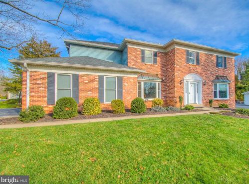 737 Knight Rd, Blue Bell, PA 19422-1149