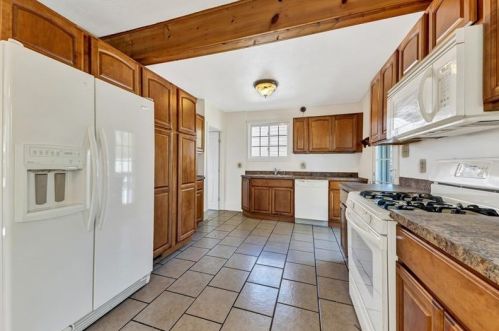 4 Garfield Ave, New Castle PA  16105-2536 exterior