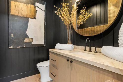 4955 Haskell Ave, Van Nuys CA  91436-1674 exterior