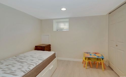1147 Bellmore Rd, North Bellmore NY  11710-3701 exterior