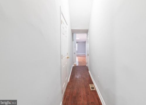 951 6th St, Philadelphia PA  19123-1405 exterior