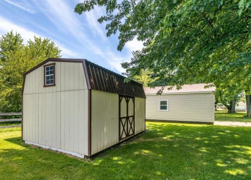 3107 Washington Waterloo Rd, Washington Court House OH  43160-9072 exterior