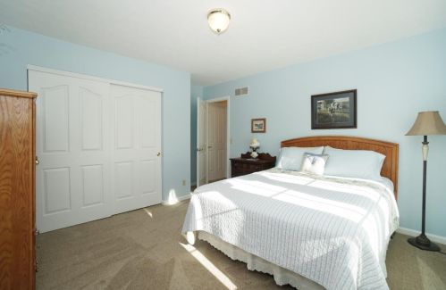 386 Schell Rd, Wilmington OH  45177-9037 exterior
