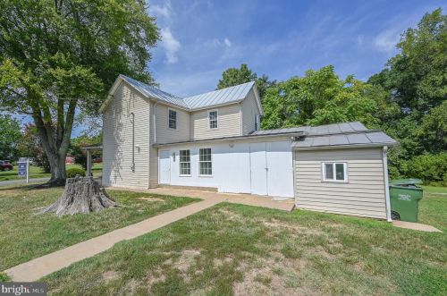 357 Cropp Rd, Fredericksburg, VA 22406-4017