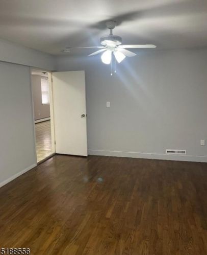 72 Van Pelt Pl, Little Falls NJ  07424-1004 exterior