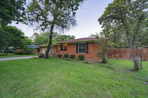 2520 Sherwood St, Denton, TX 76209-1157