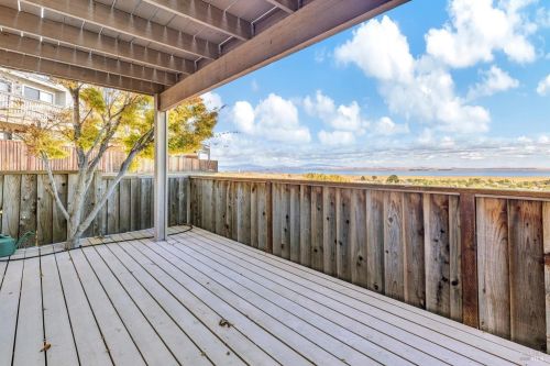 301 Rosemarie Pl, West Pittsburg CA  94565-6705 exterior